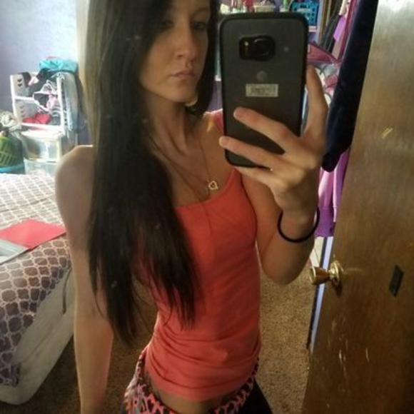 Meet your Posher, El - Picture 2 of 3